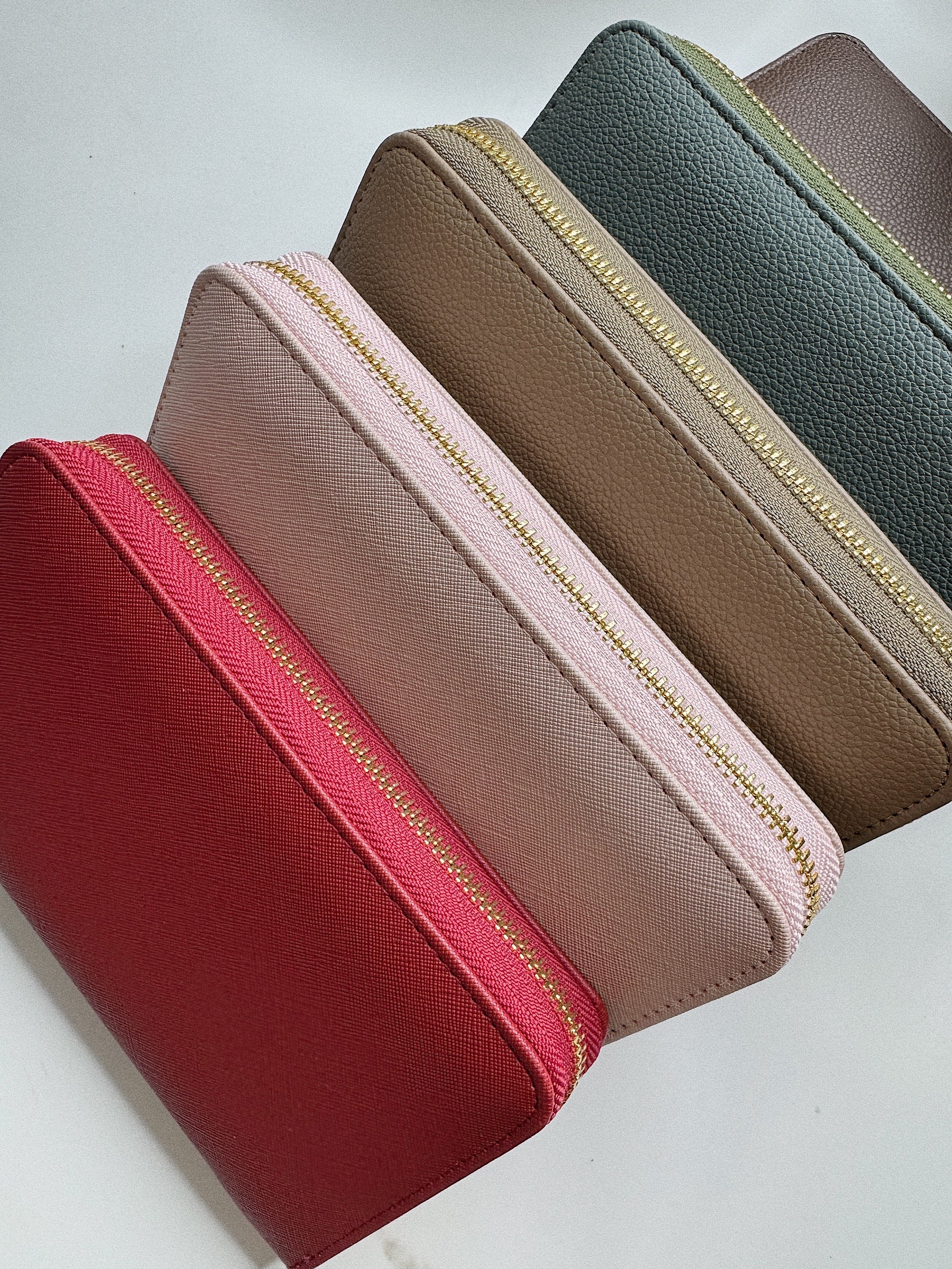 NEW A6/PERSONAL COMPACT ZIPPY WALLET 2.0